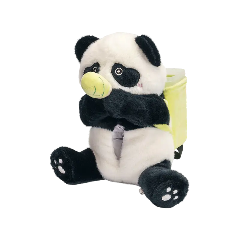 Söt sittande plyschpanda med en korg